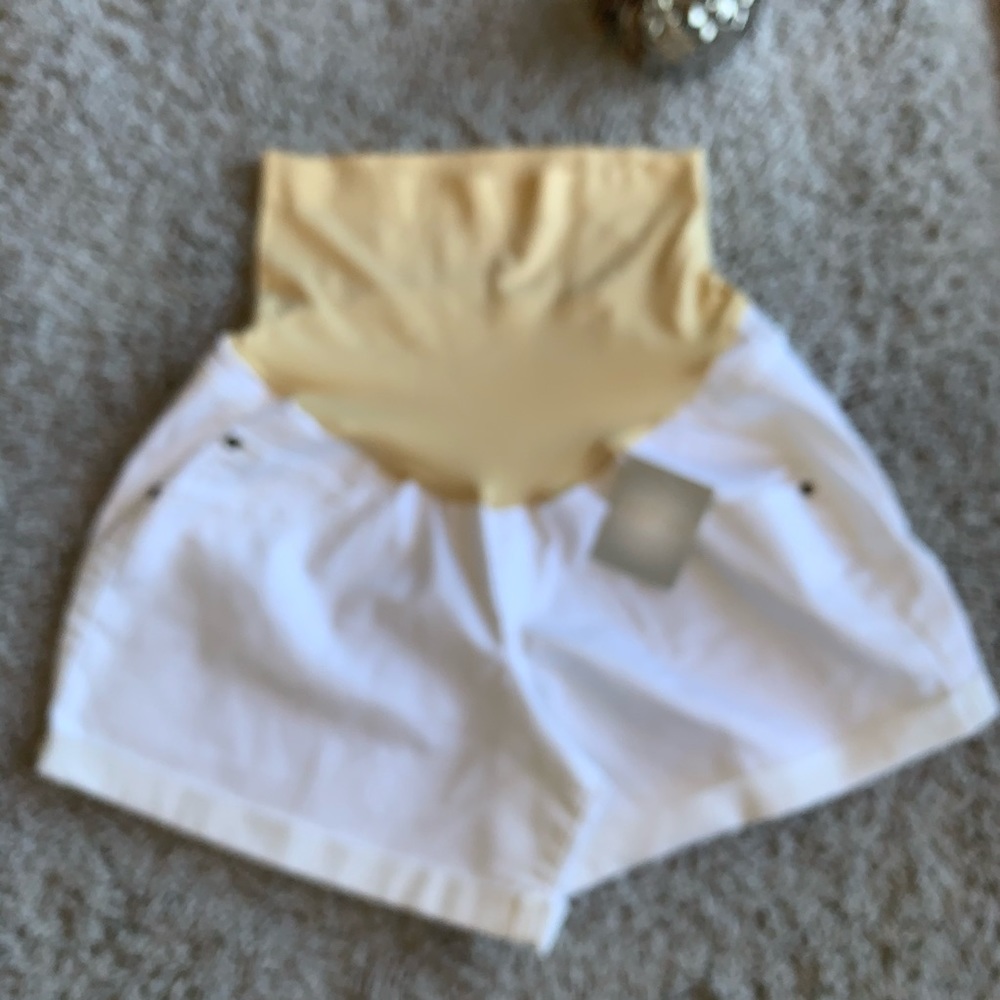 Maternity a:glow Belly Panel White Jean Shorts - Picture 3 of 8